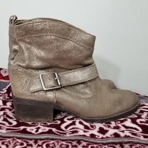 Naughty Monkey distressed gold boots size 8